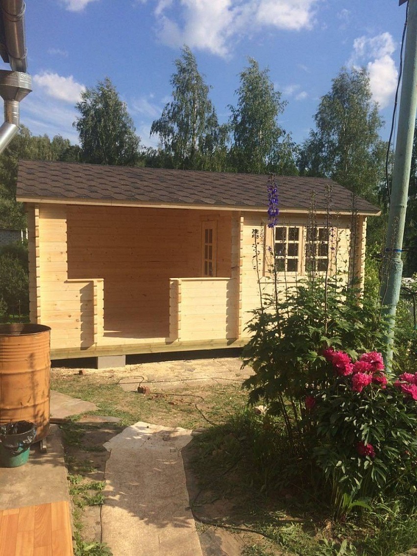 Садовый дом с закрытой террасой
